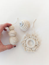 Load image into Gallery viewer, Macrame Christmas Ornament Set - Snow White
