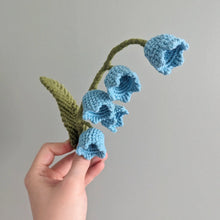Load image into Gallery viewer, Macrame Bluebell Flower Pattern