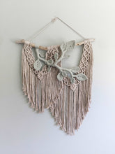 Load image into Gallery viewer, Flower Crown Macrame Hanging