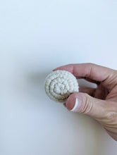 Load image into Gallery viewer, Macrame Mini Fiber Sculptures Pumpkins