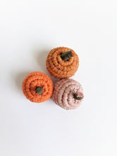 Load image into Gallery viewer, Macrame Mini Fiber Sculptures Pumpkins