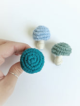 Load image into Gallery viewer, Macrame Mini Fiber Sculptures Mushrooms