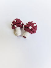 Load image into Gallery viewer, Macrame Mini Fiber Sculptures Mushrooms