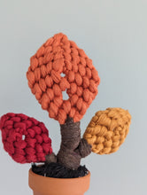 Load image into Gallery viewer, Macrame Leafy Mini Pot