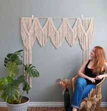 Load image into Gallery viewer, Large Statement Macrame Wall Hanging Tapestry