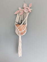 Load image into Gallery viewer, Macrame Wall Plant hanger with Leaves

