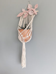 Macrame Wall Plant hanger with Leaves