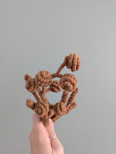 Load image into Gallery viewer, Macrame Bouquet Greenery Pattern / Kit