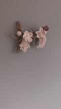 Load and play video in Gallery viewer, Macrame Boho Mini Floral Wall Hanging Sculpture - Cream &amp; Sage
