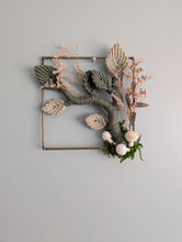Load image into Gallery viewer, Mini Leafy Frames - Mushrooms & Dried Florals - Option 4