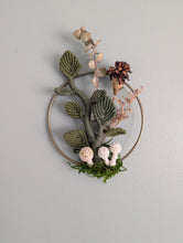 Load image into Gallery viewer, Mini Leafy Frames - Mushrooms & Dried Florals - Option 2