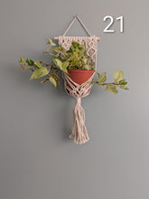 Load image into Gallery viewer, Macrame Basket Wall Plant Hangers