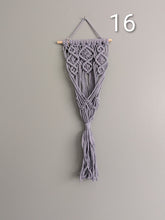Load image into Gallery viewer, Macrame Basket Wall Plant Hangers