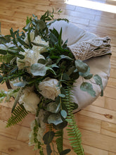 Load image into Gallery viewer, Macrame Wedding Bouquet Wrap in Cream String Theories Fiber Design