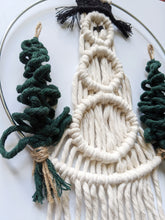 Load image into Gallery viewer, Macrame Snowman Wreath String Theories Fiber Design