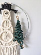Load image into Gallery viewer, Macrame Snowman Wreath String Theories Fiber Design