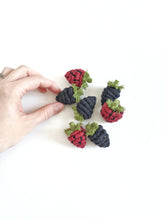 Load image into Gallery viewer, Macrame Berries String Theories Fiber Design
