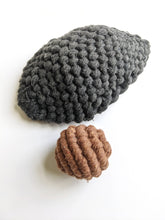 Load image into Gallery viewer, Macrame Halved Avocado Sculpture - Removable Pit!