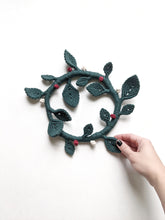 Load image into Gallery viewer, Macrame Leaf and Vines Christmas Wreath