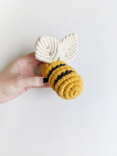 Load image into Gallery viewer, Macrame Bee Pattern