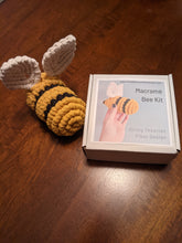 Load image into Gallery viewer, Macrame Bee Pattern