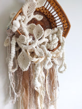 Load image into Gallery viewer, Snowy Garden - Basket Weaving String Theories Fiber Design
