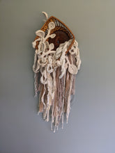 Load image into Gallery viewer, Snowy Garden - Basket Weaving String Theories Fiber Design