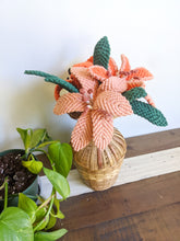 Load image into Gallery viewer, Macrame Lilies Sculpture