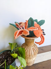 Load image into Gallery viewer, Macrame Lilies Sculpture