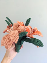 Load image into Gallery viewer, Macrame Lilies Sculpture