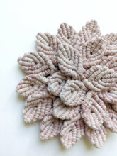 Load image into Gallery viewer, Macrame Hydrangea - Pink