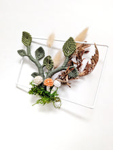 Load image into Gallery viewer, Mini Leafy Frames - Mushrooms &amp; Dried Florals - Option 6
