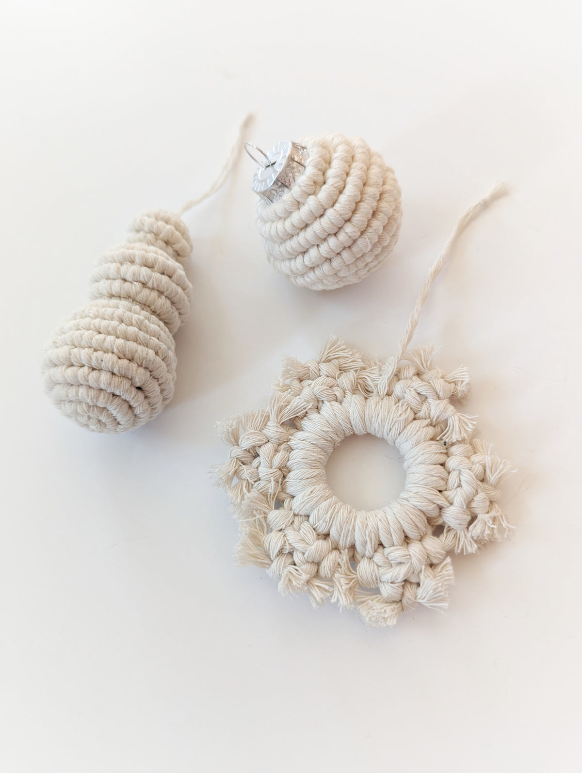 Macrame Christmas Ornament Set - Snow White