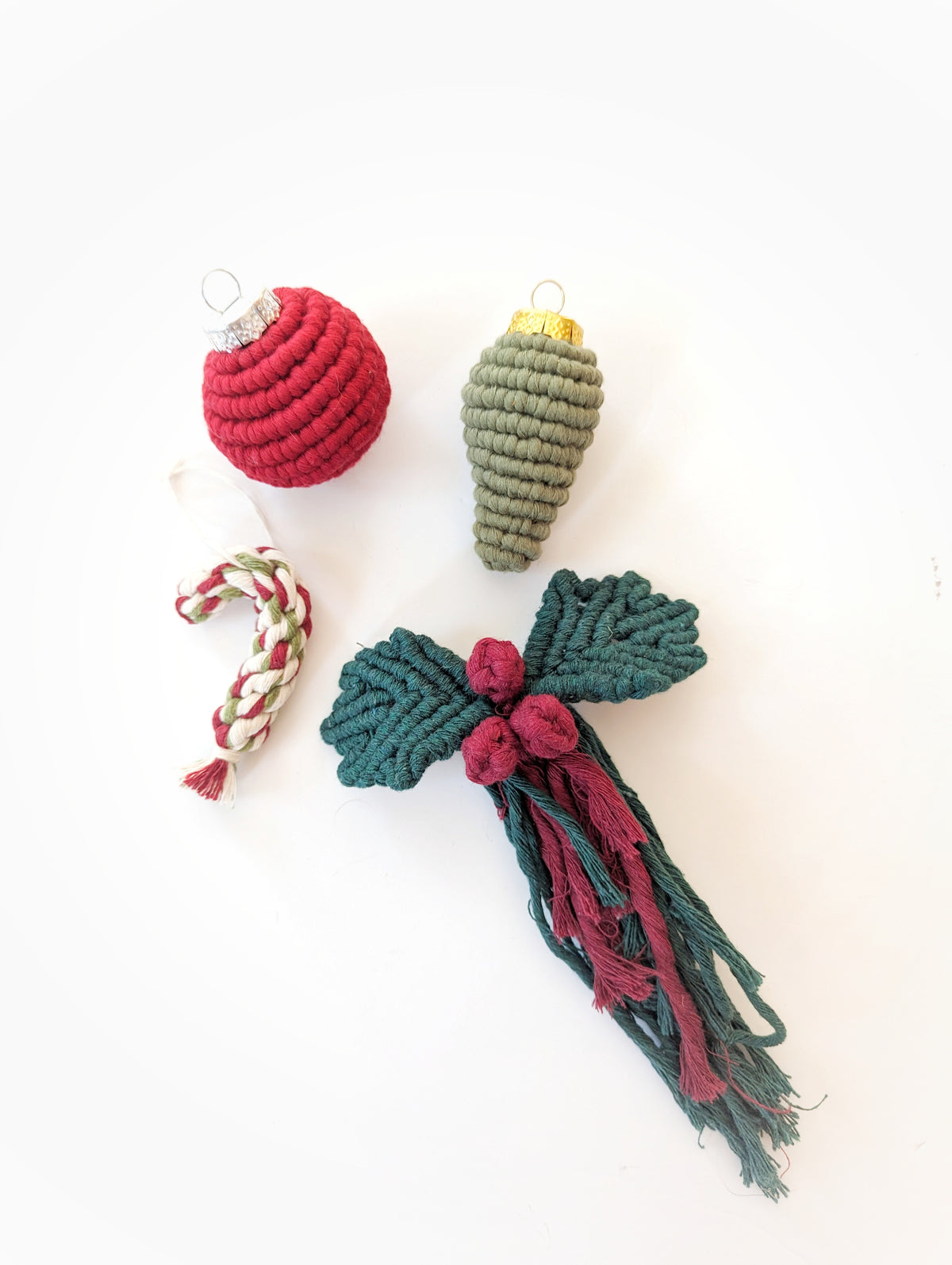 Macrame Christmas Ornament Set - Red & Green