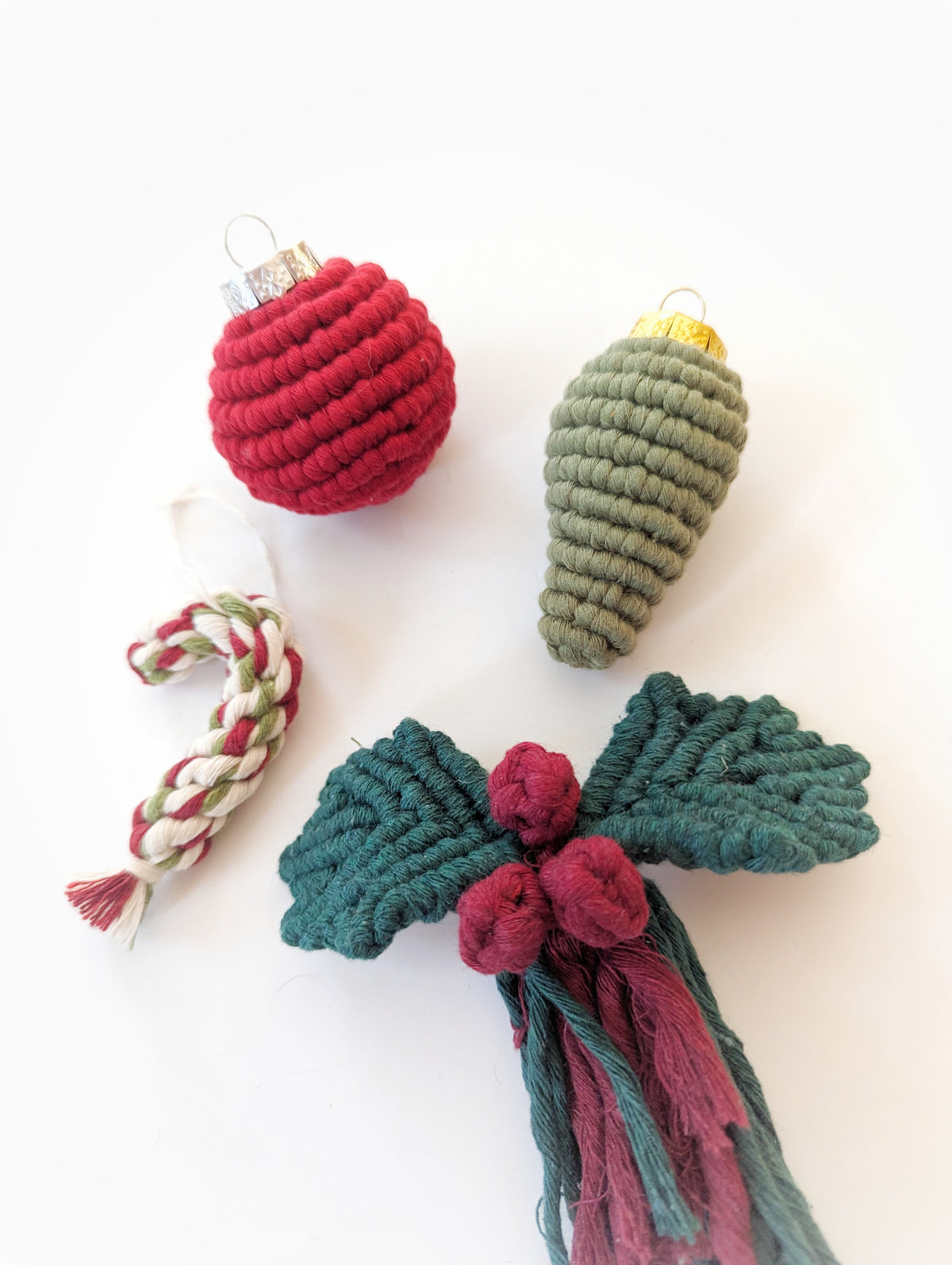 Macrame Christmas Ornament Set - Red & Green