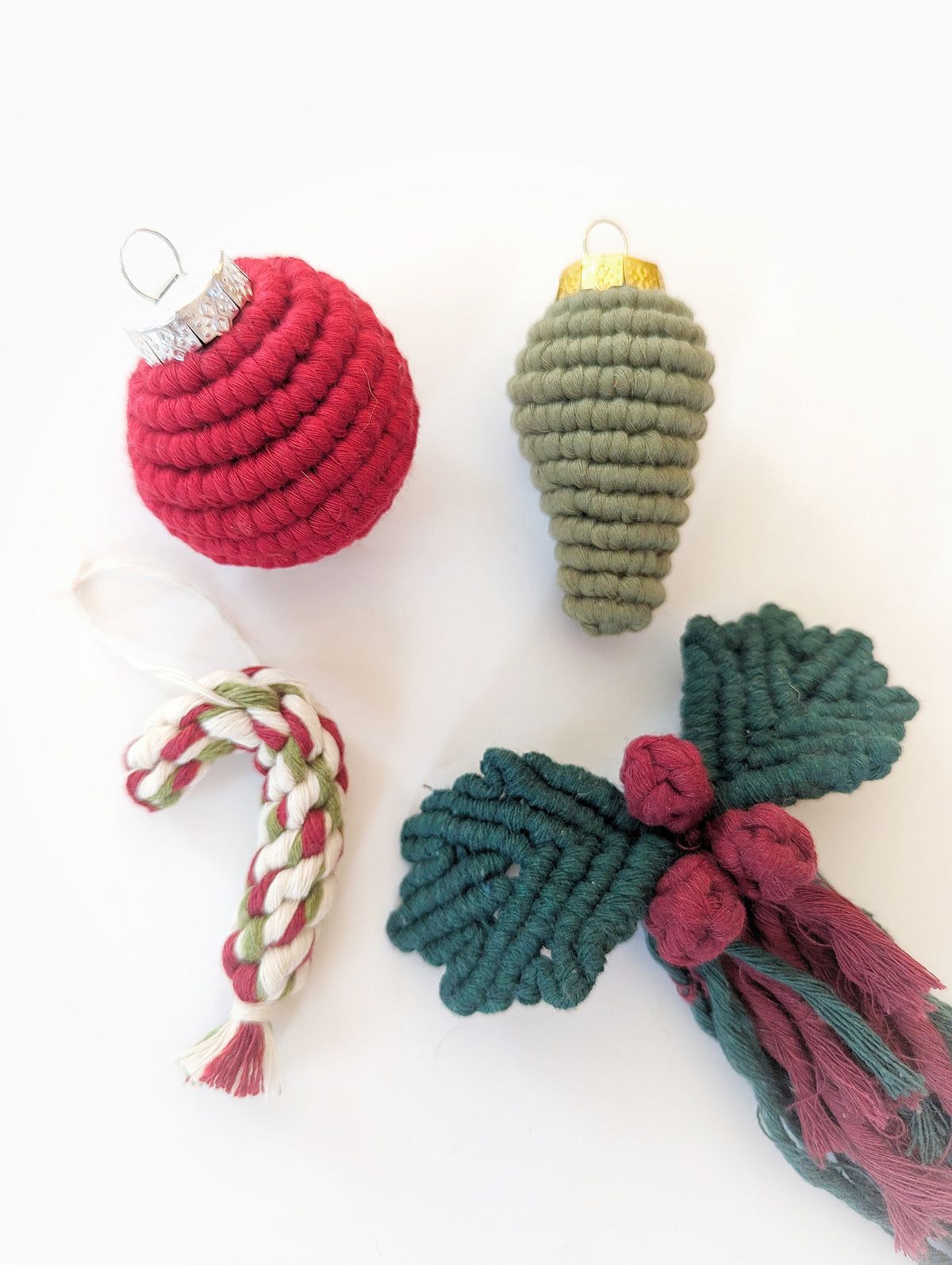 Macrame Christmas Ornament Set - Red & Green