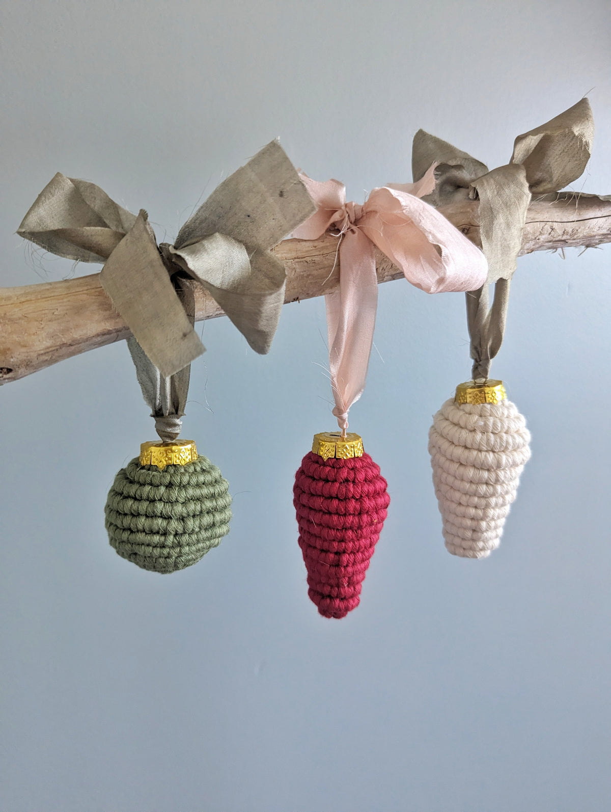 Macrame Christmas Ornament with Ribbons Set