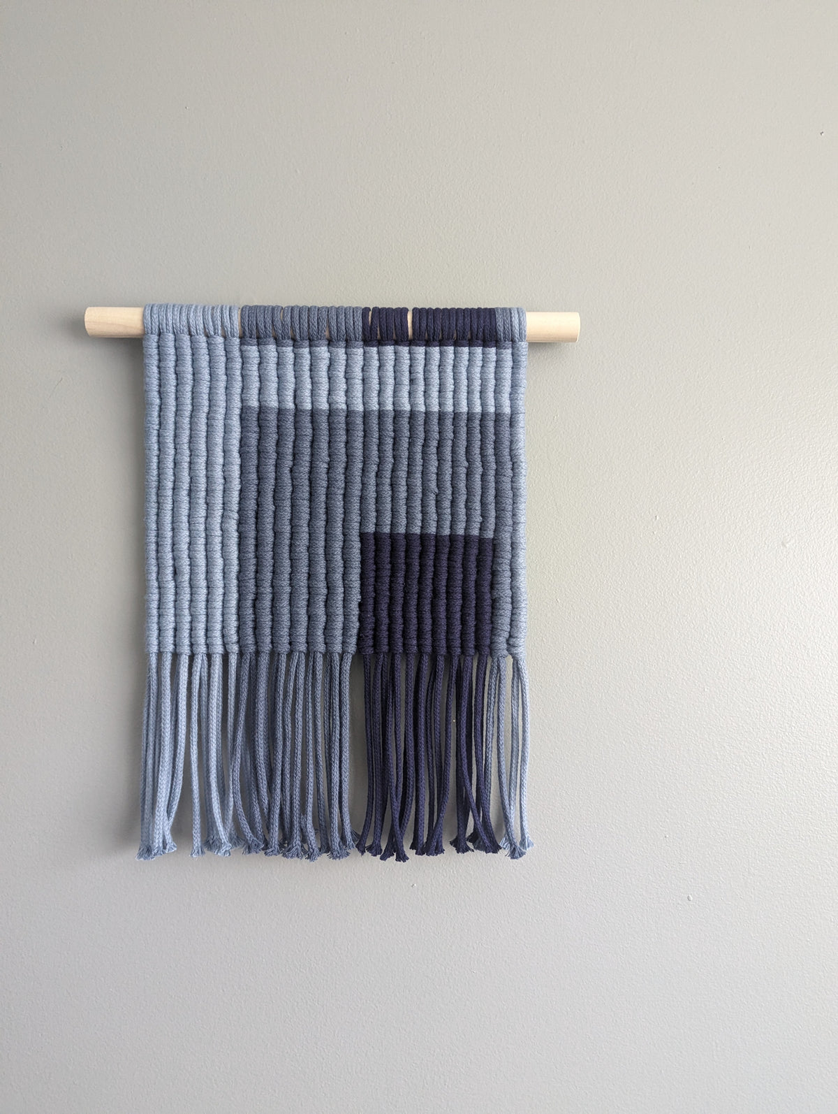 Bauhaus-Inspired Macrame Colour Block Wall Hanging Pattern - (not a full kit)