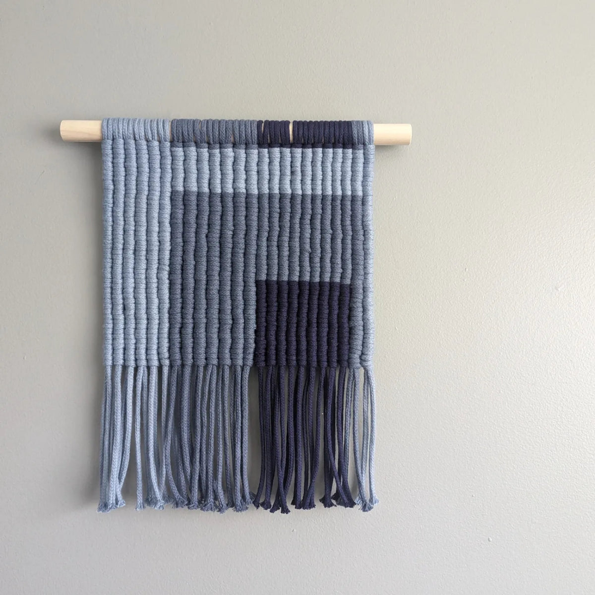 Macrame VCH Bauhaus inspired Colour Block