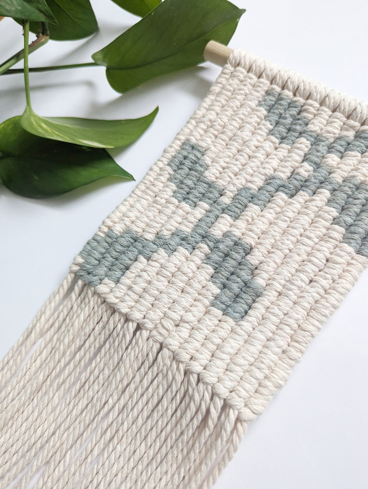 Macrame Pixel Vines & Leaves Wall Hanging Pattern - (not a full kit)