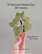 Load image into Gallery viewer, Macrame Elephant Ear Plant Pattern / Kit
