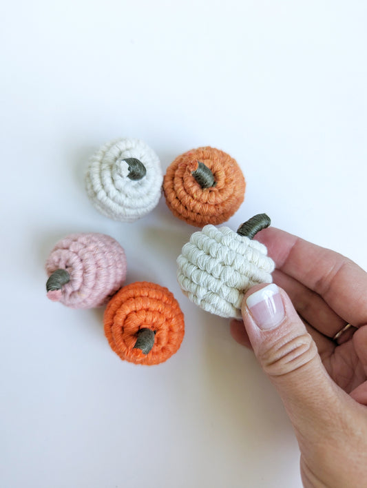 Macrame Mini Fiber Sculptures Pumpkins