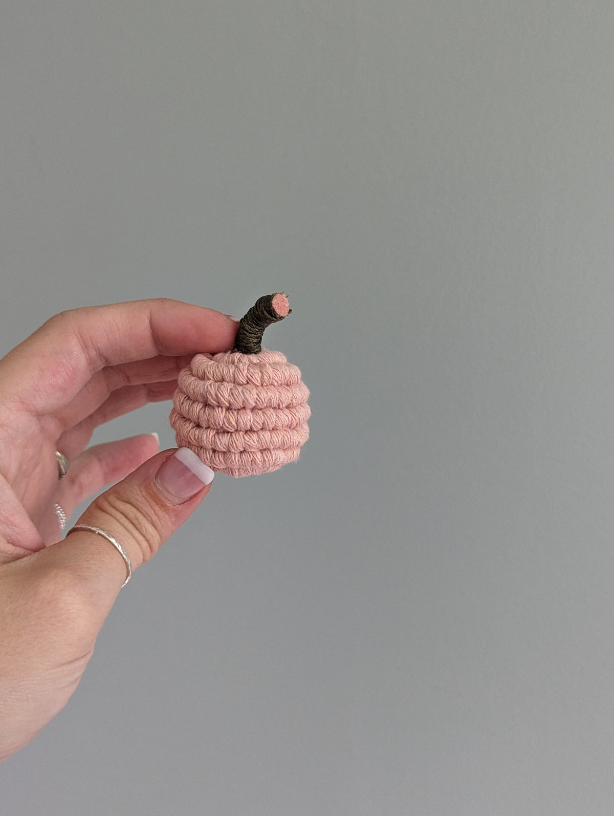 Macrame Mini Fiber Sculptures Pumpkins