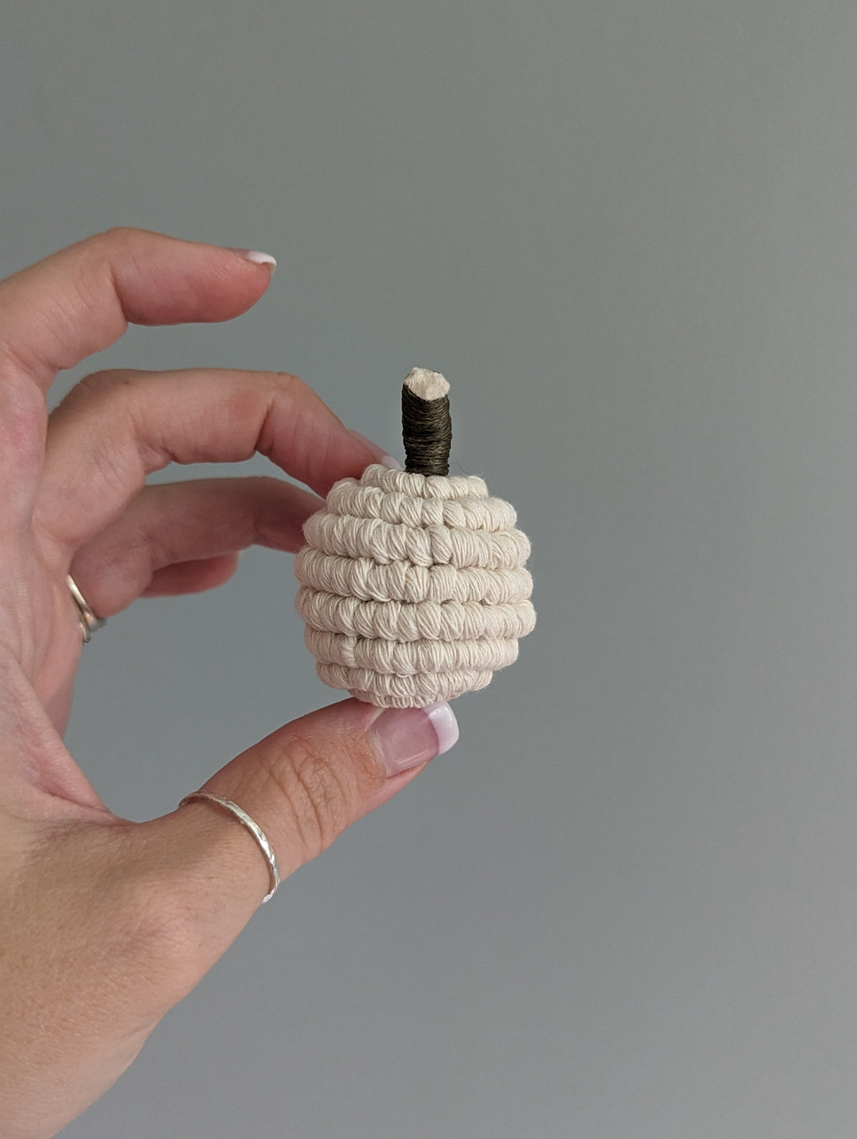 Macrame Mini Fiber Sculptures Pumpkins