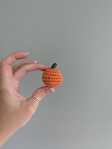Macrame Mini Fiber Sculptures Pumpkins