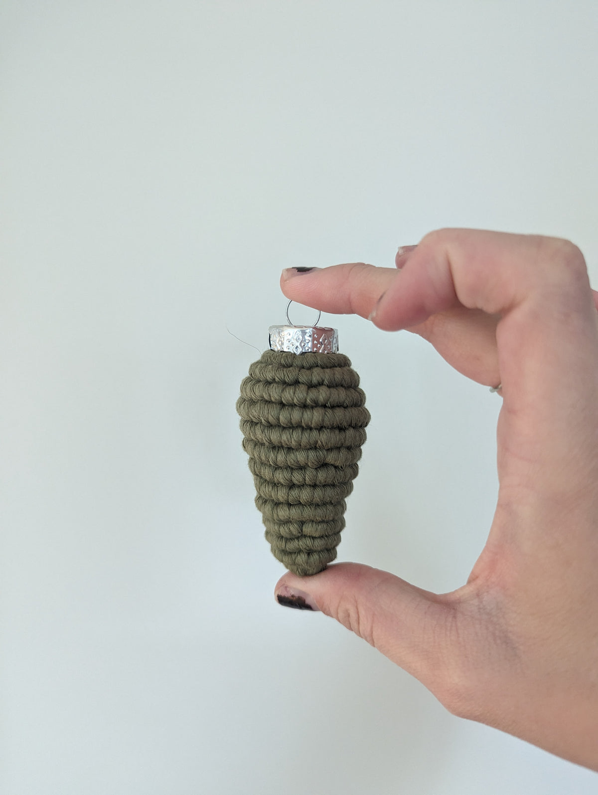 Macrame Christmas Bulb Ornaments