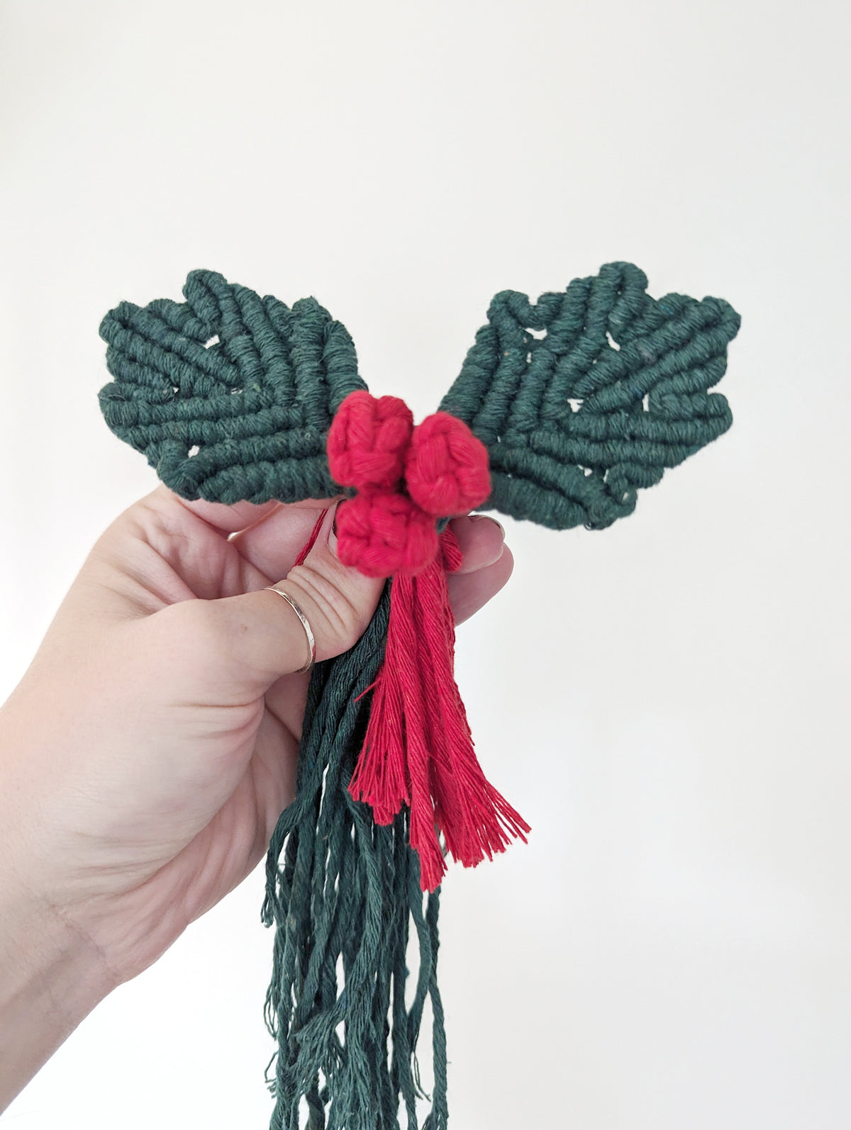 Macrame Holly Berry Christmas Ornament Pattern/Kit