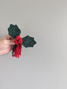 Macrame Holly Berry Christmas Ornament Pattern