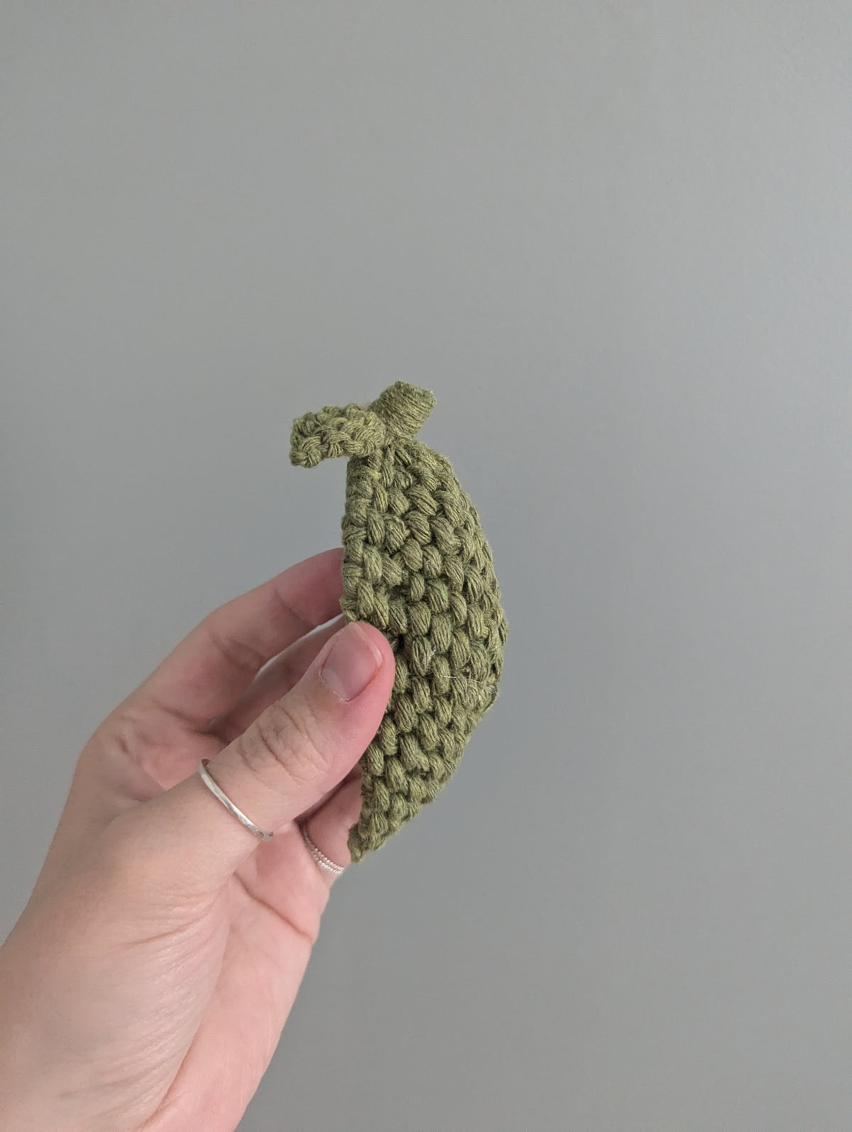Macrame Peas in a Pod Pattern and Kit