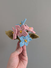 Load image into Gallery viewer, Macrame Forget me Knot Pattern / Kit
